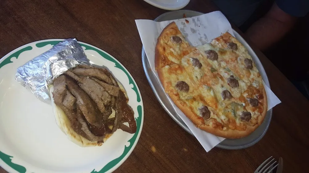 Gyro & Pizza with Sausage Hot Cheese